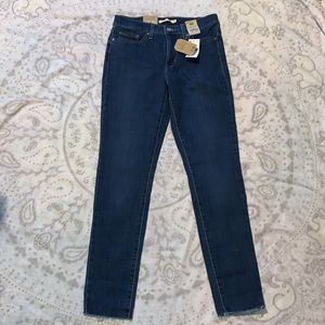 NWT Levi's 311 Shaping Skinny Blue Jeans Mid-Rise Sz 6 Short 28 x 30
